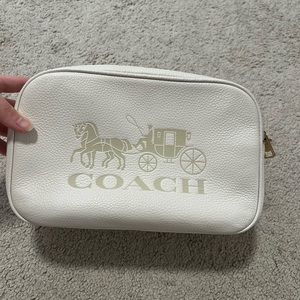 Coach Jamie camera bag. Value $250. No flaws in excellent conditions
